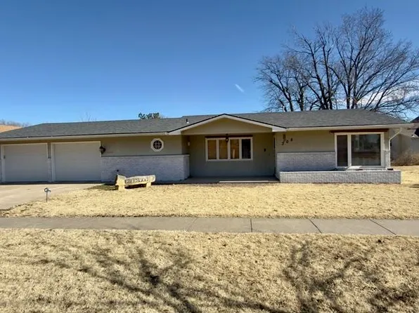 308 N Main St, Wakeeney, KS 67672