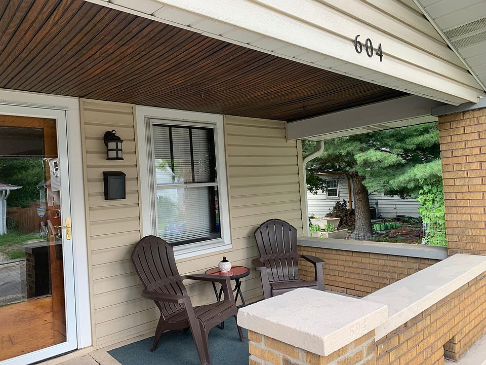 Enjoy morning coffee on the covered front porch!