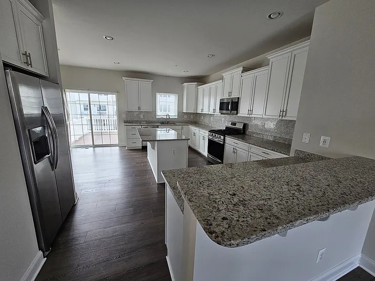 625 Heathland Trl — Photo 8