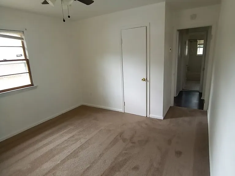 1346 Strand St — Photo 18