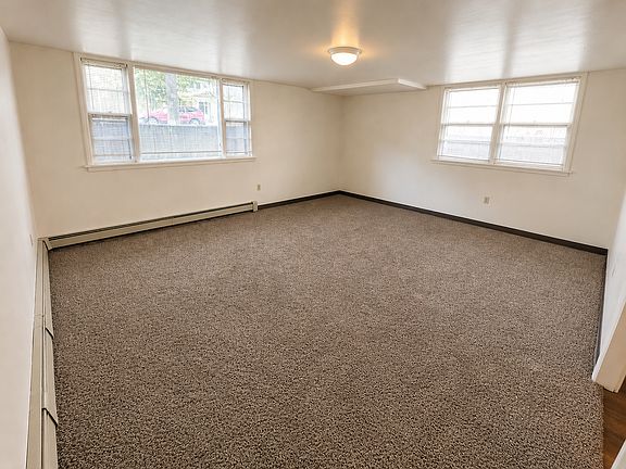 5th image of 23 Yellowstone Ave #195