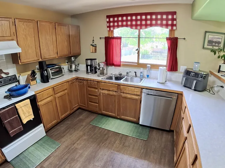 2425 Cochetopa Ct — Photo 7