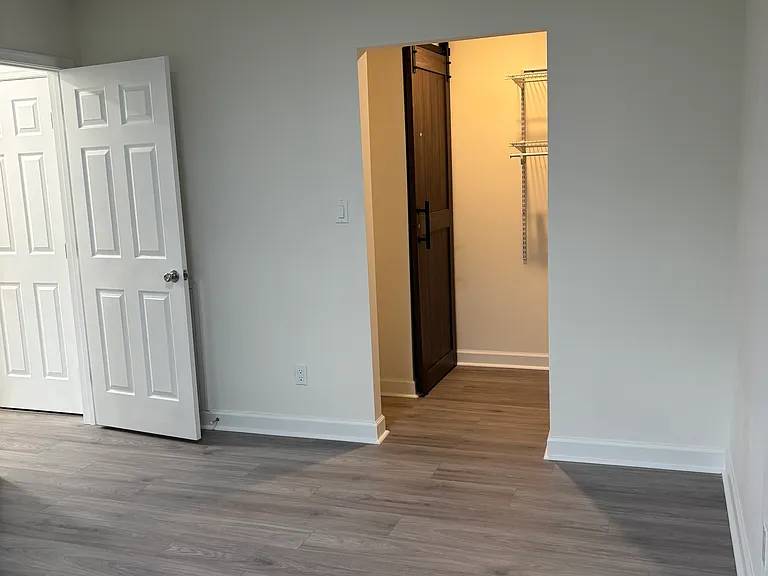 6435 Richmond Hwy #302 — Photo 21
