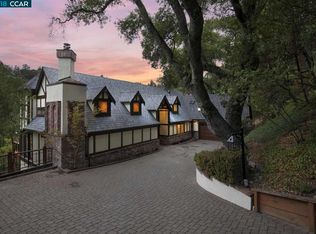 11 Charles Hill Rd, Orinda, CA 94563