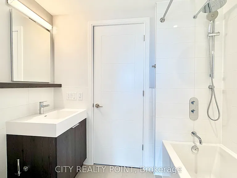 664 Spadina Ave #1003 — Photo 14
