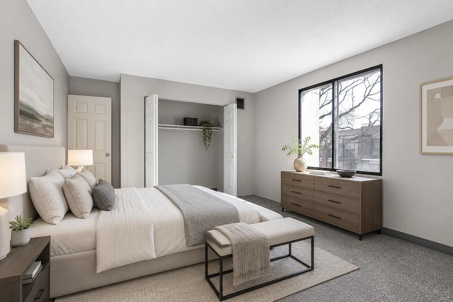 Skyline Drive Apartments — Photo 2