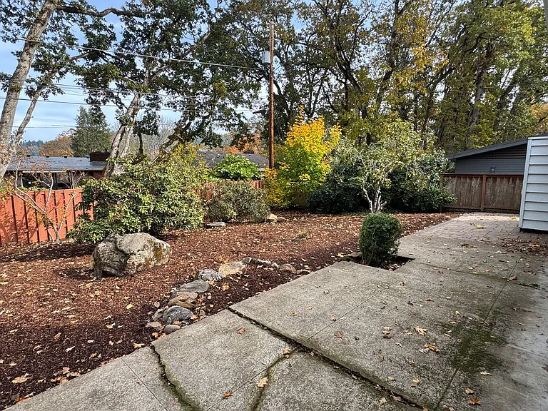 245 E 36th Ave — Photo 23