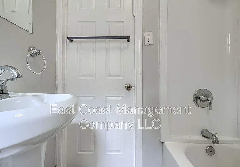 1514 E Federal St — Photo 24