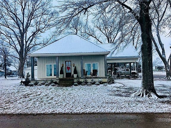 2nd image of 2554 Tribbett Rd