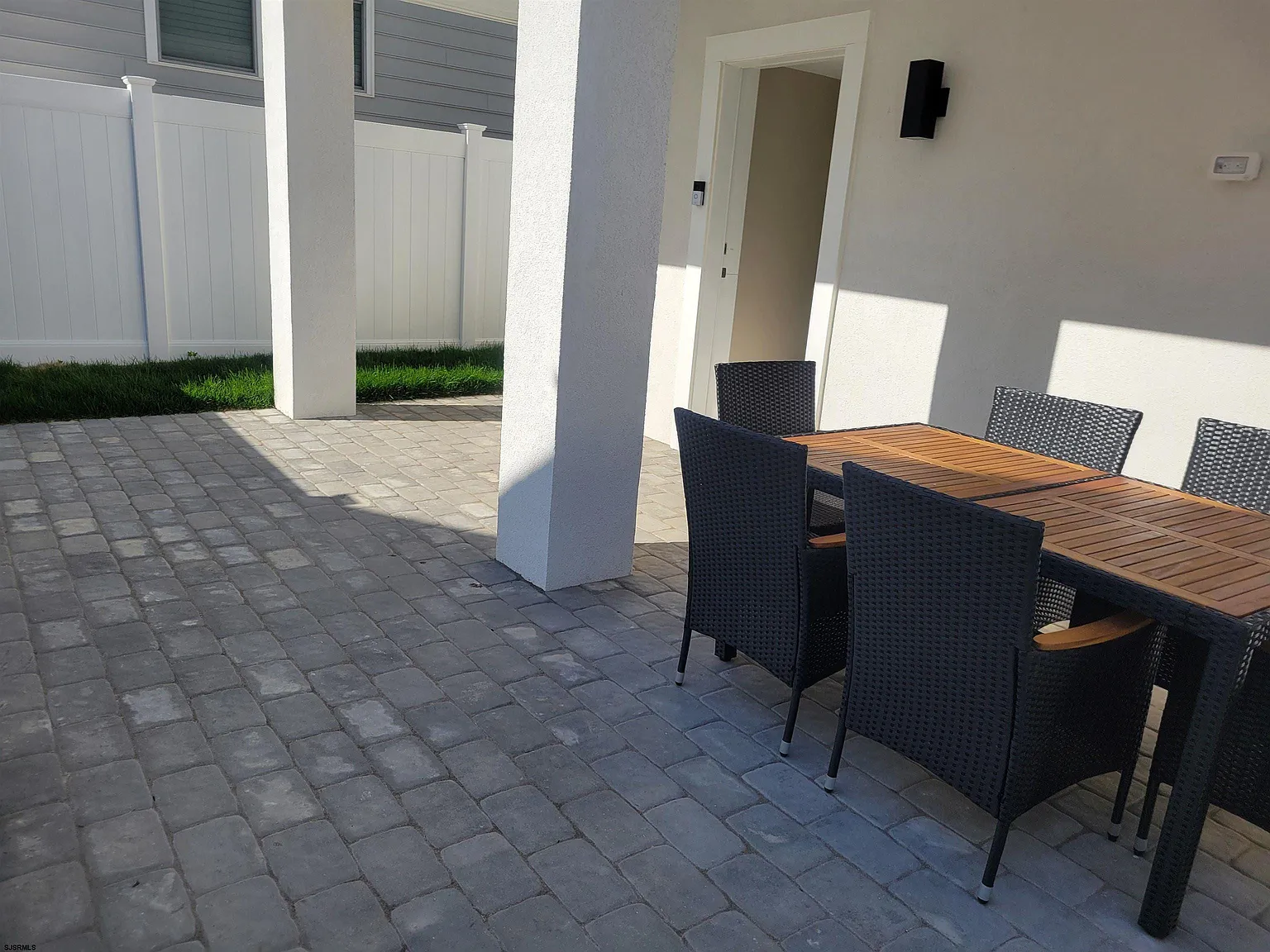 4 bed, 3.0 bath, $20,000 — Photo 4