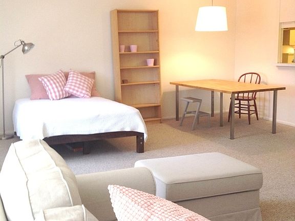 3rd image of 1455 N Sandburg Ter APT 2807B