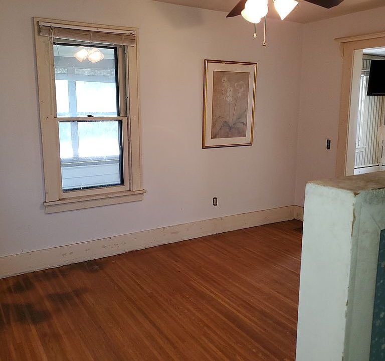 1st image of 116 Railroad Ave