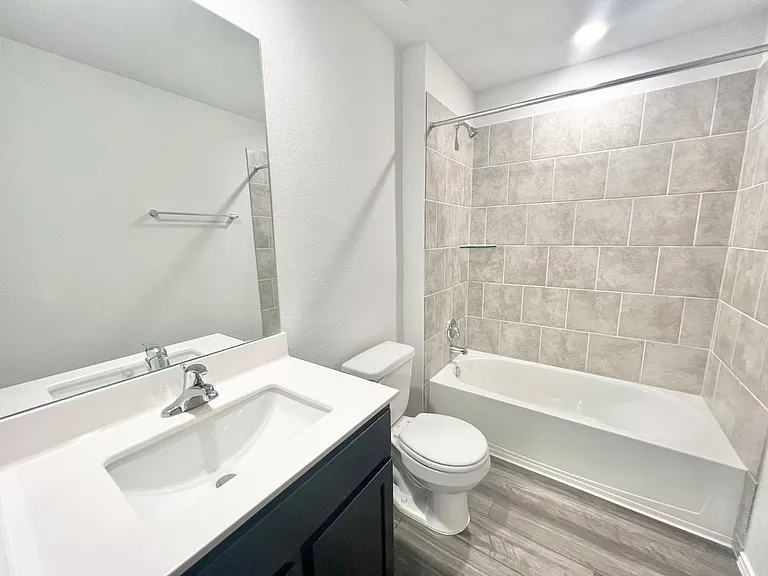 7303 Gilbert Dr — Photo 19