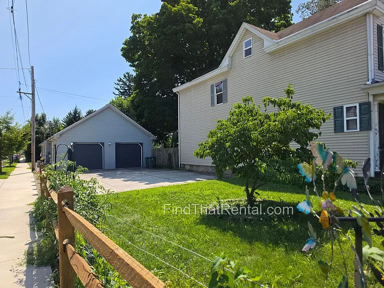 158 B St — Photo 21