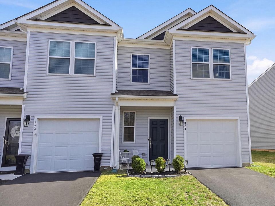 1st image of 876 Still Waters Ln