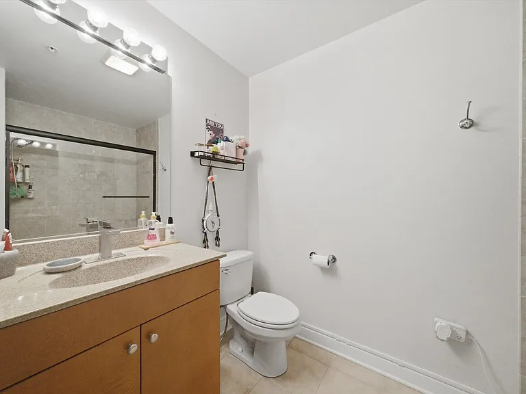 451 W Huron St #907 — Photo 19