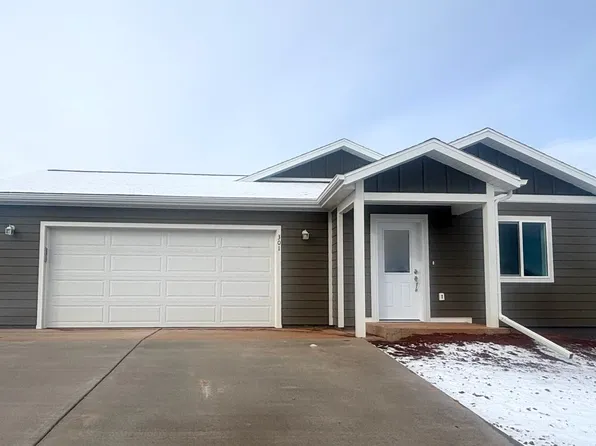 301 Aquila Ave, Spearfish, SD 57783