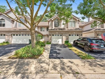 1569 N Saint Marks Pl, Palatine, IL, 60067