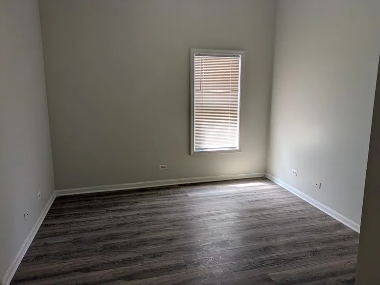 229 Center St #B — Photo 4