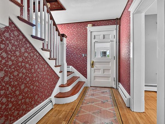 3rd image of 346 Penobscot Avenue