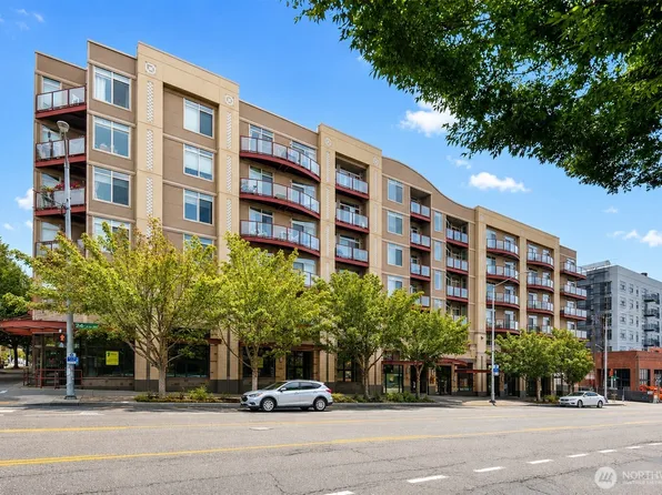 5650 24th Avenue NW #403, Seattle, WA 98107