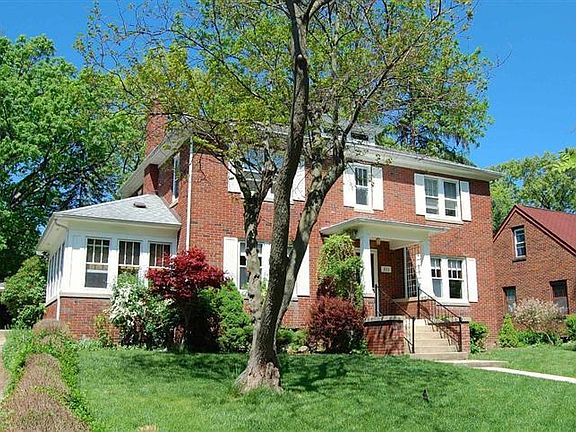 3rd image of 311 Westwood Ave