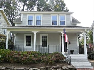 36 Woods Ave, Holyoke, MA 01040