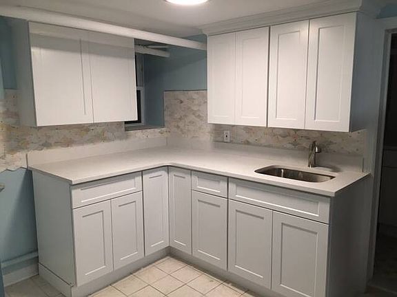 2nd image of 529 Kimball Ave