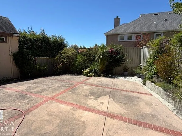 2006 Falcon Ridge Dr — Photo 31
