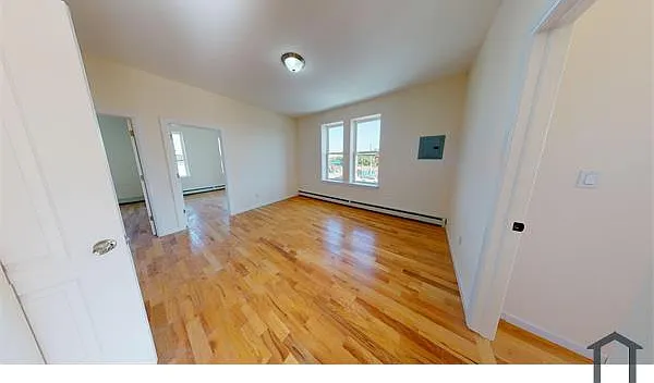 2 bed, $2,850 — Photo 1