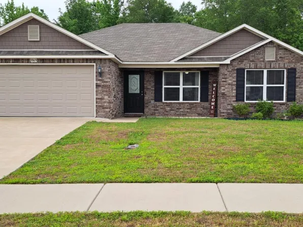 1065 Okeefe Ave, Conway, AR 72032