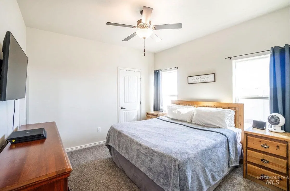 1406 Concord St — Photo 3