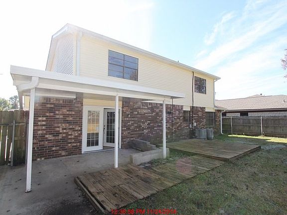 5th image of 2028 Titan St
