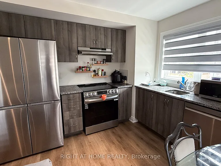 31 John Rolph St #COACH — Photo 6