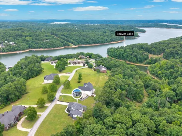 15425 Brightwater Xing, Rogers, AR 72756