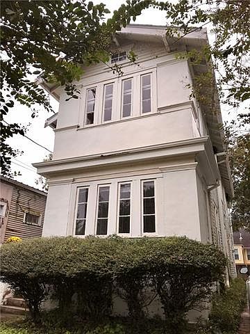 1st image of 2029 Broadway St