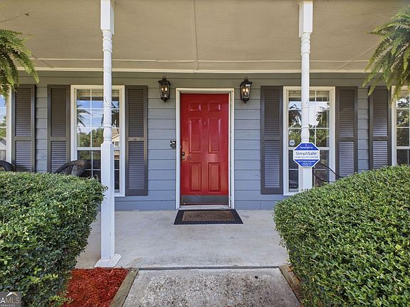 3rd image of 4761 Limestone Ln NW