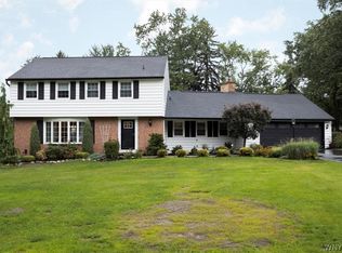 2 Mount Airy Dr, Orchard Park, NY 14127