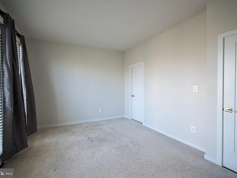 14304 Beckett Glen Cir — Photo 31