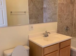 6647 S Maryland Ave APT 2W, Chicago, IL 60637