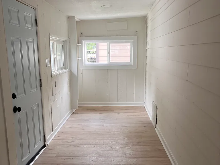 4723 Evanston Ave — Photo 11
