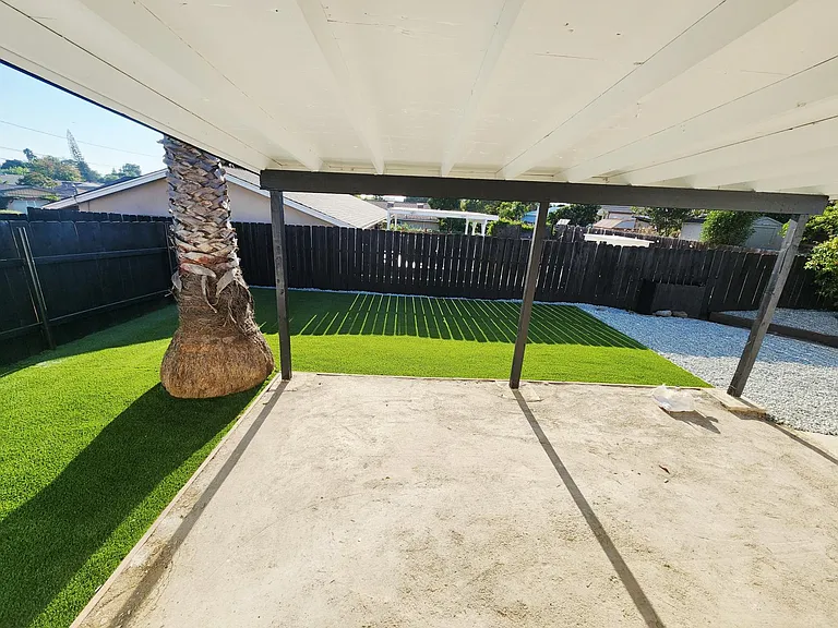 2836 Washington St — Photo 17
