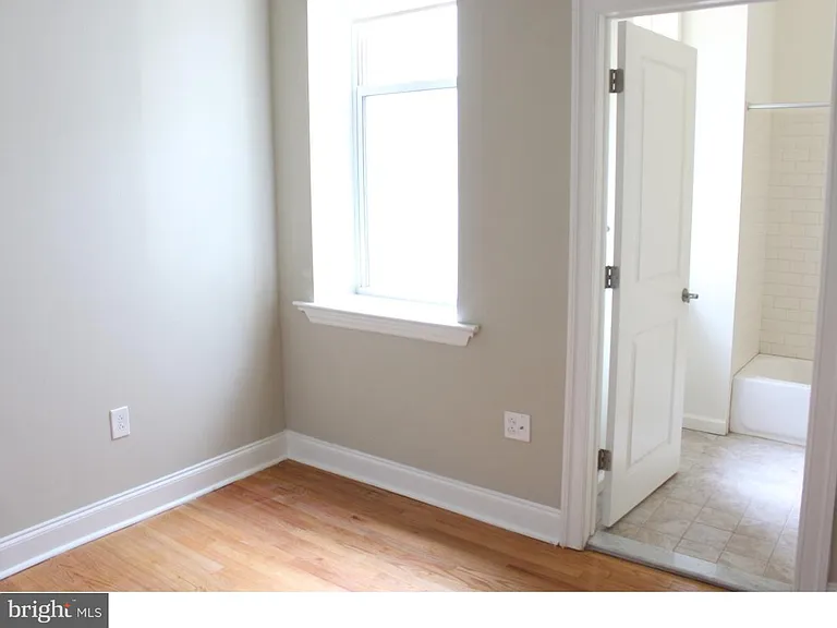408 S 9th St #3F — Photo 14