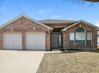 6212 Bowin Dr, Fort Worth, TX 76132