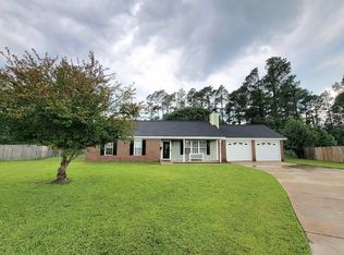 110 Abelia Dr, Raeford, NC 28376
