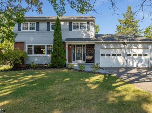 46 Harwich Rd, Lopatcong Twp., NJ 08865