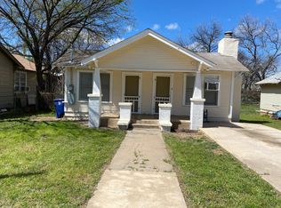 613 Avenue C, Brownwood, TX 76801