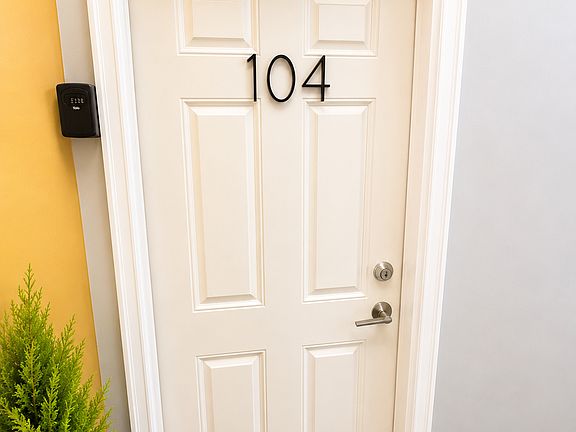 2nd image of 1500 Broadway Ave #104
