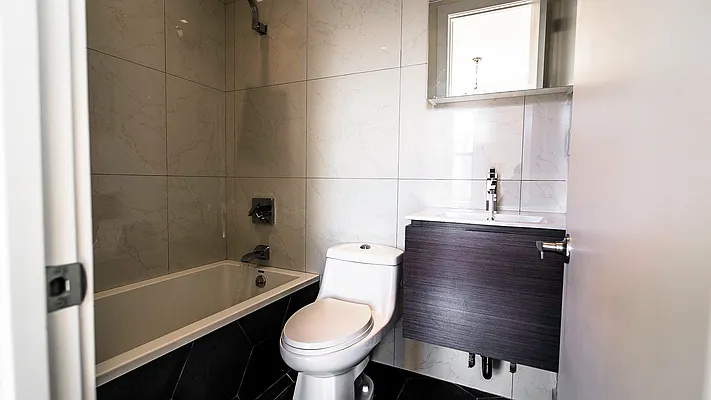 Rented by Nooklyn NYC LLC | media 46