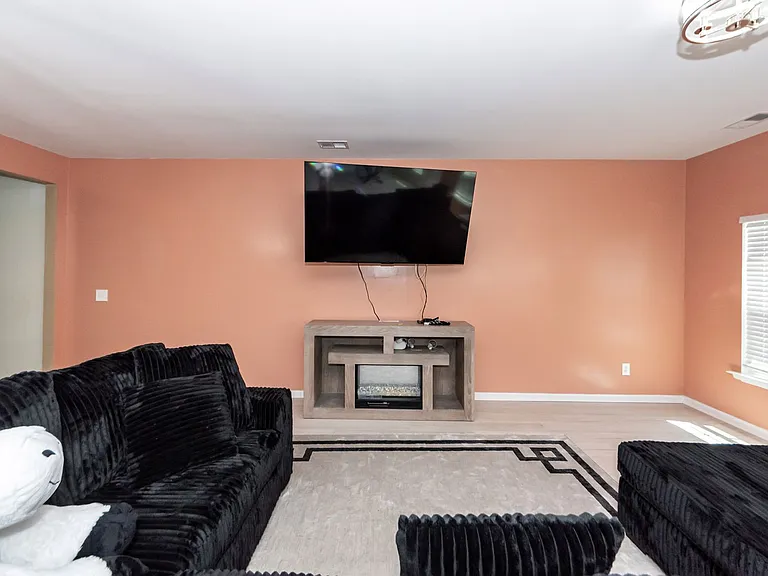 245 Swamp Creek Ln — Photo 6